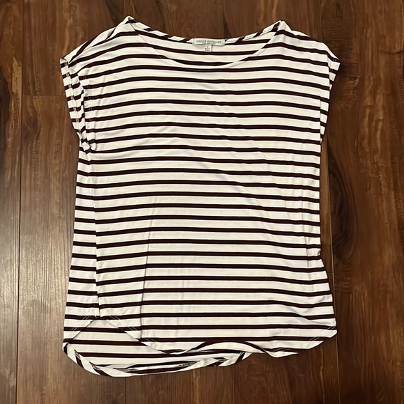 Green envelope tee - Picture 1 of 3